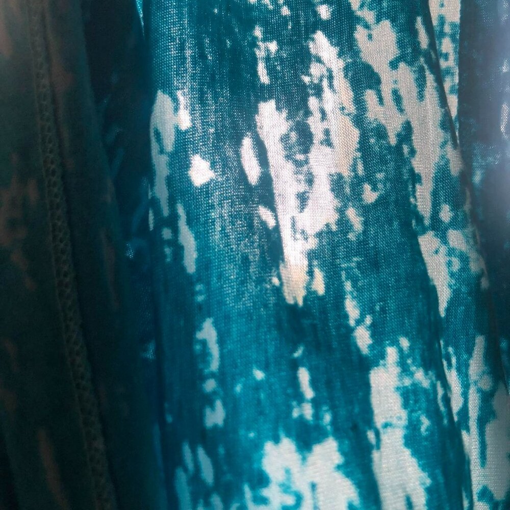 Aqua Sheer Beachy Tee - Picture 6 of 6